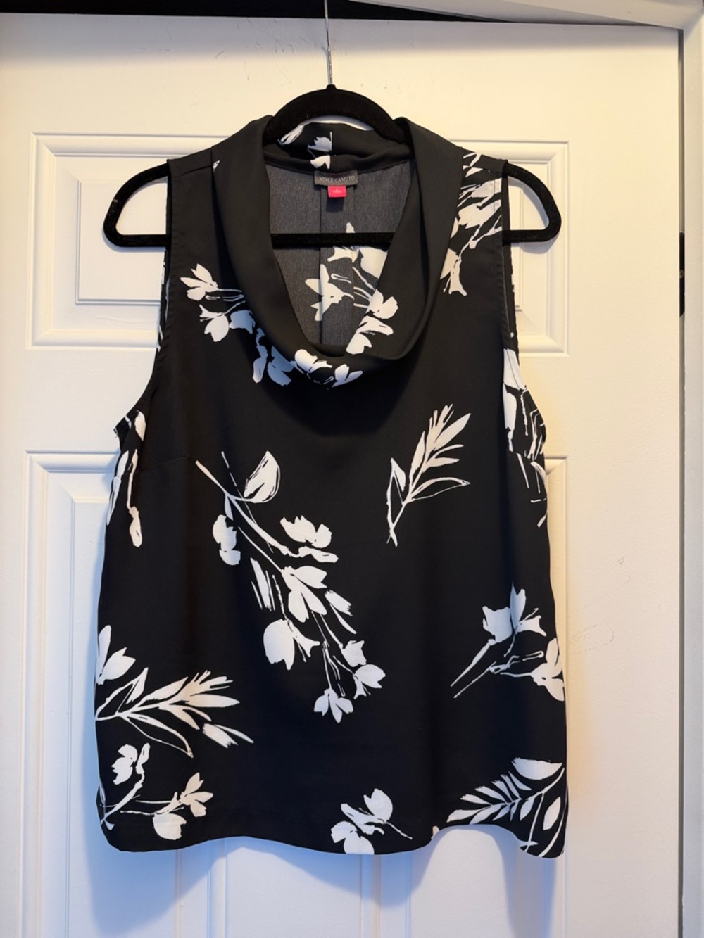 Vince Camuto Black & White Floral Cowl Neck Sleeveless Top NWOT